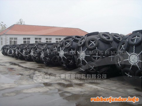 供应大型充气橡胶护舷 船用码头靠球