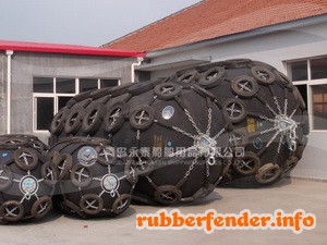 供应船用护舷船舶靠球橡胶护舷充气护舷 诚信供应商永泰