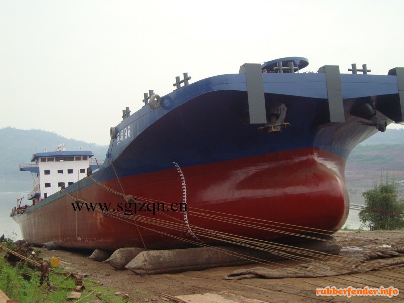 专业生产 船用气囊，护舷厂家