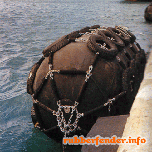 大型船用充气橡胶靠球