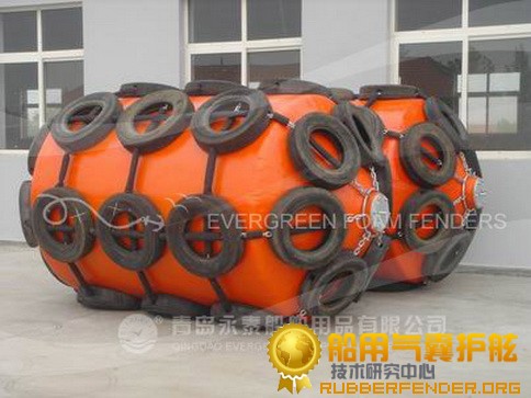 诚信永泰供应聚脲漂浮护舷实心碰垫船舶护舷