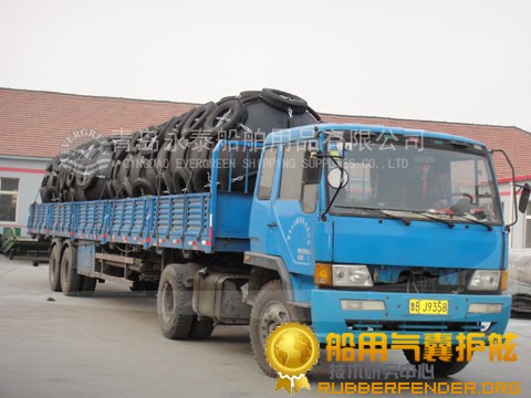 供应码头充气橡胶护舷港口充气碰垫 诚信供应商永泰